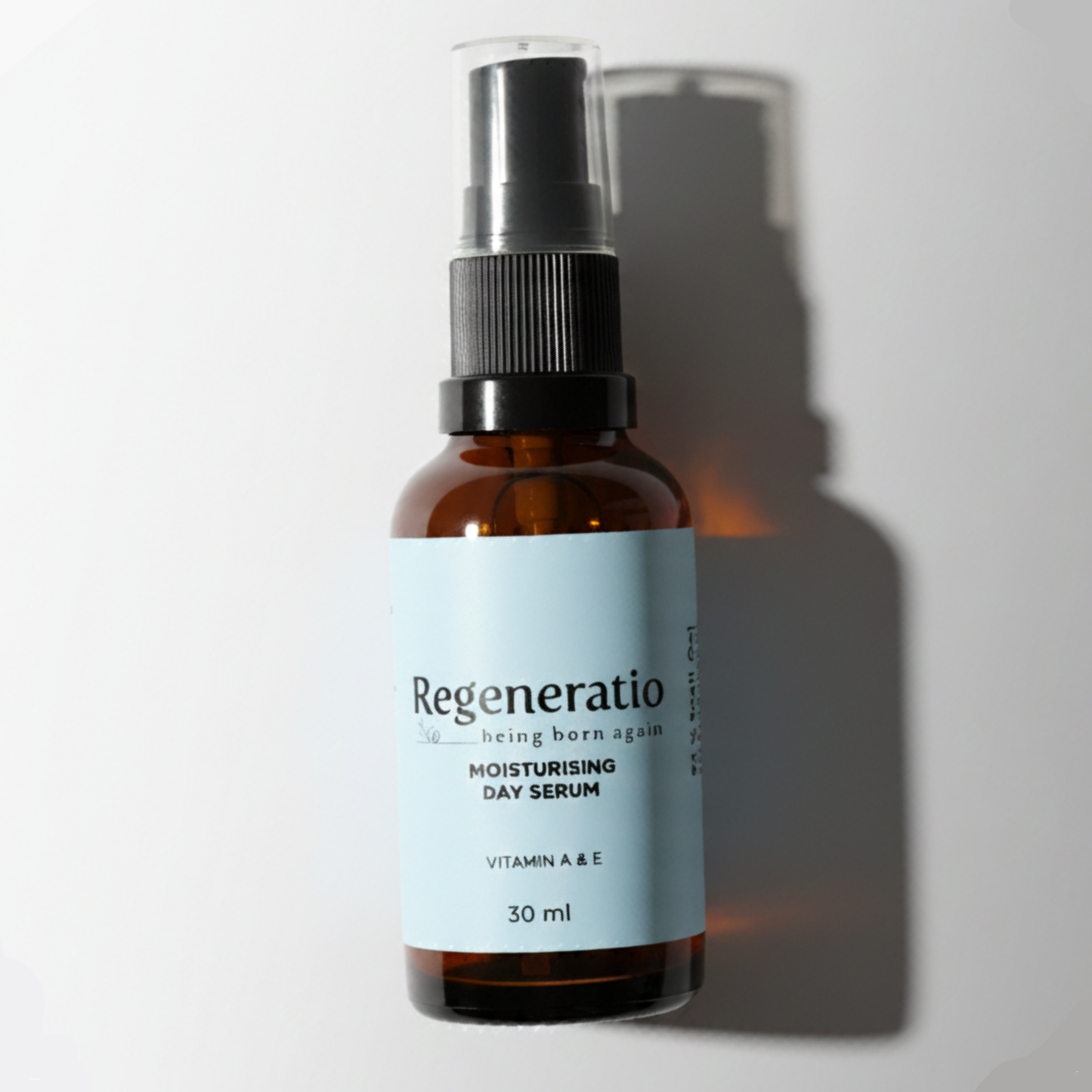Regeneratio moisturising day serum with snail mucin for glowing-looking skin