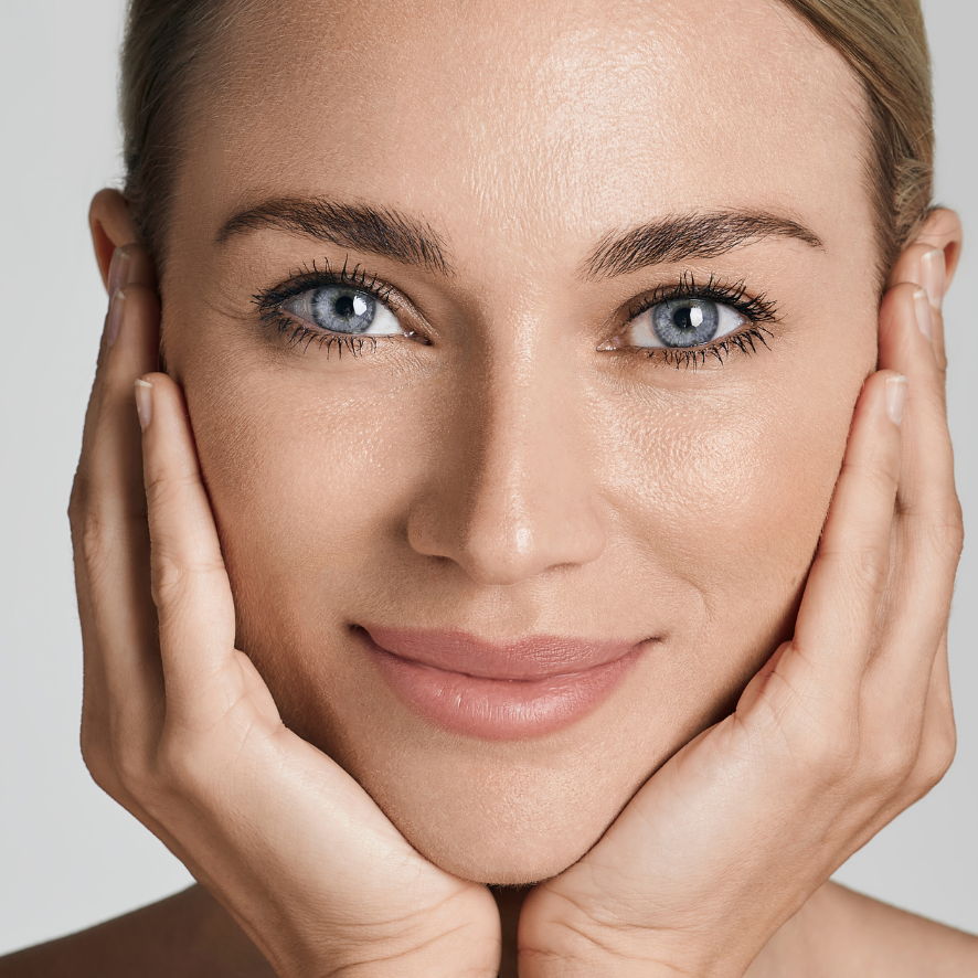 Snail-mucin skincare products by Regeneratio on a neutral background